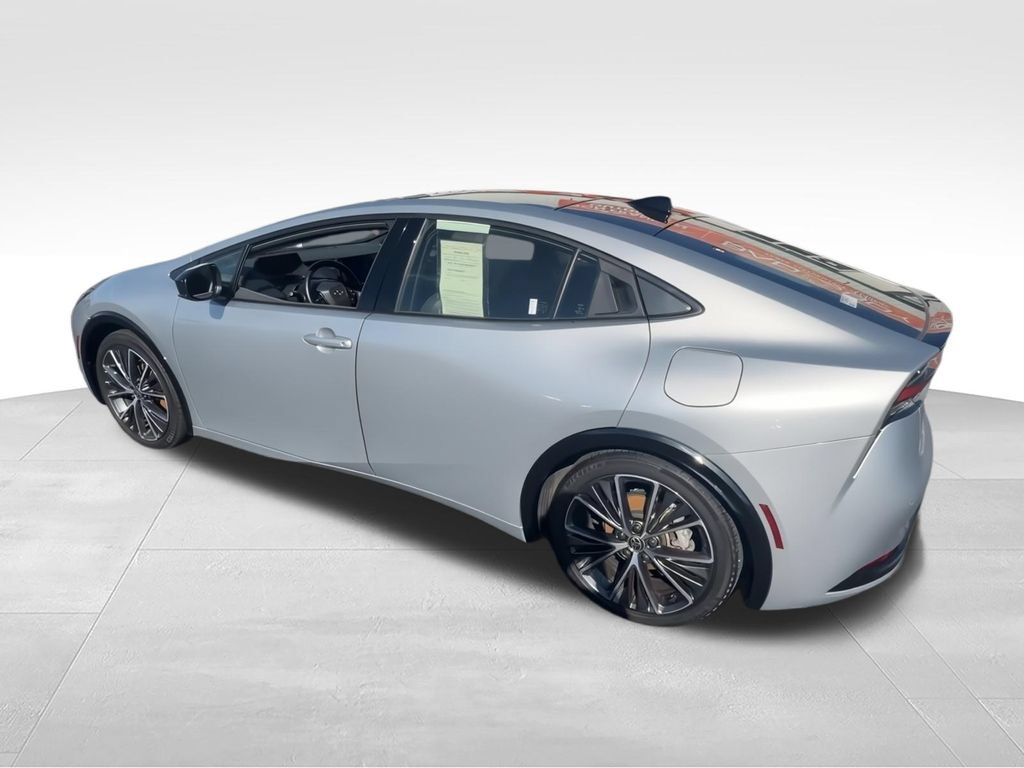 Used 2023 Toyota Prius Limited FWD image 6
