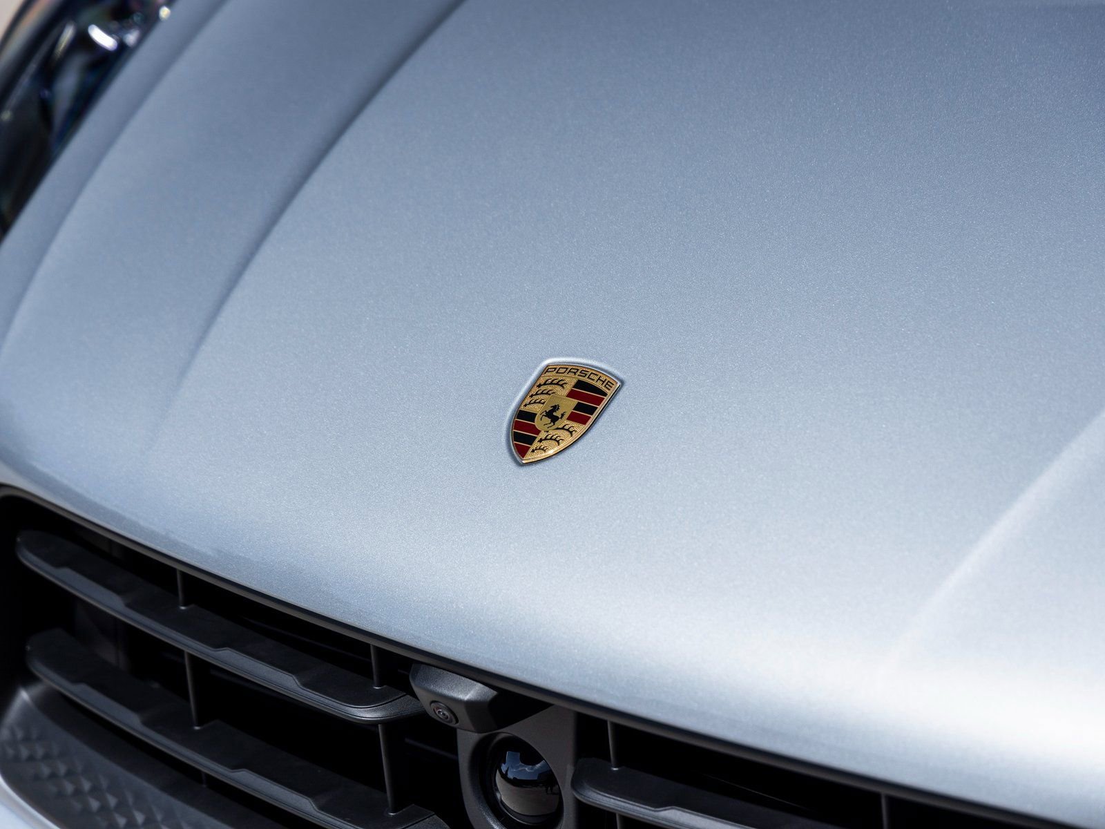 Certified 2025 Porsche Macan S image 18