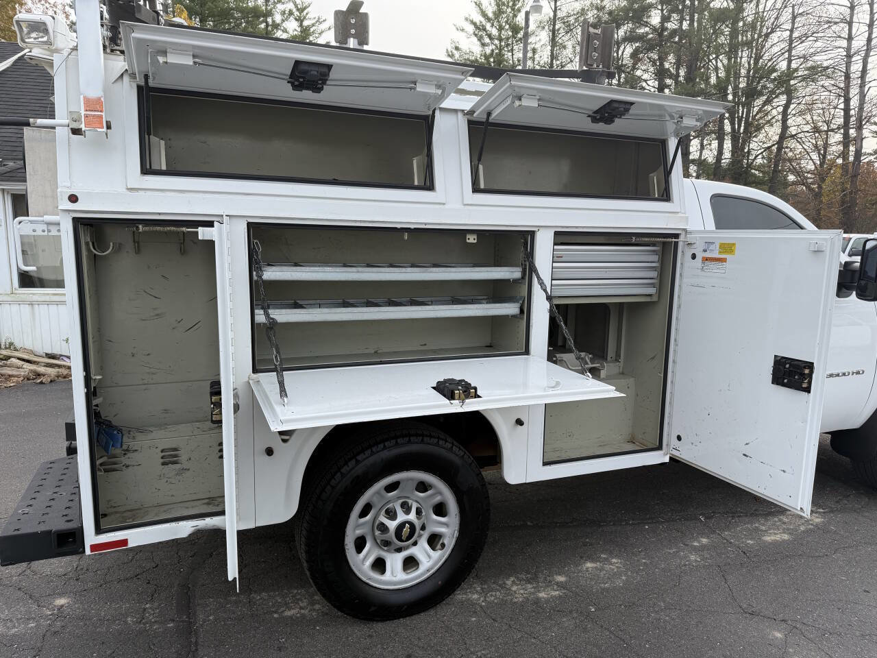 Used 2013 Chevrolet Silverado 3500 W/T image 9