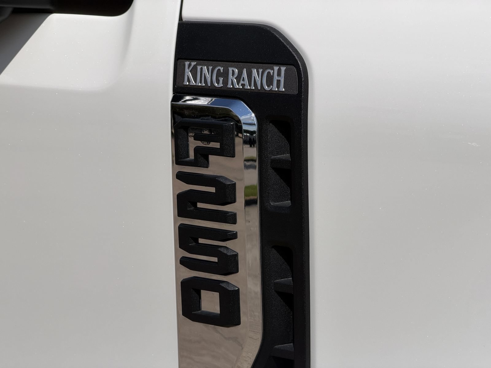 Used 2025 Ford F250 King Ranch AWD/4WD image 11