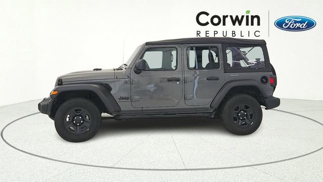 Used 2023 Jeep Wrangler Unlimited Sport AWD/4WD image 4