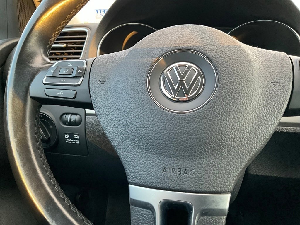 Used 2013 Volkswagen Golf TDI image 22