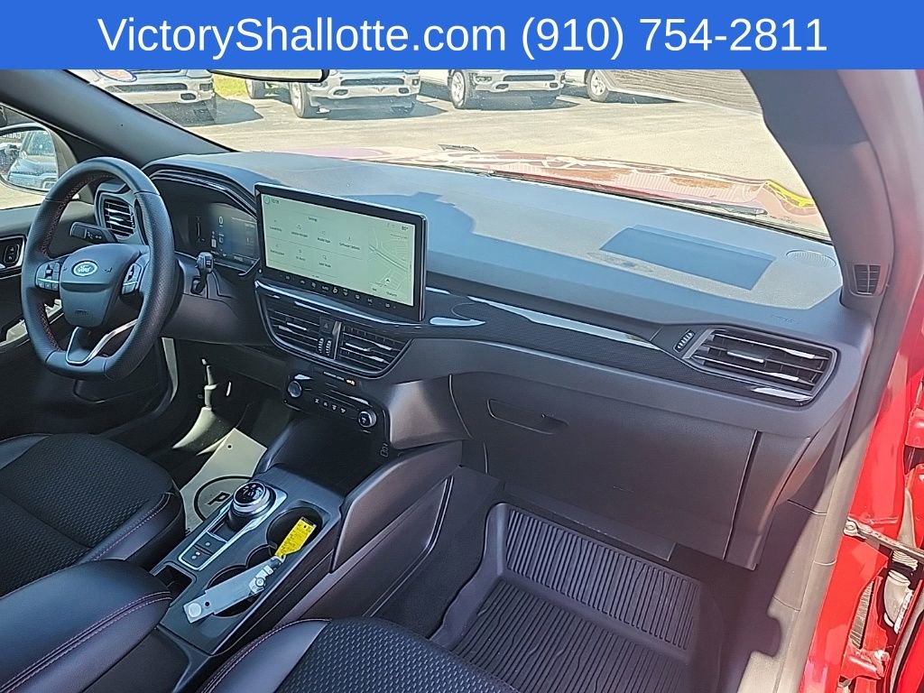 Used 2025 Ford Escape ST-Line w/ Tech Pack #1 FWD image 33