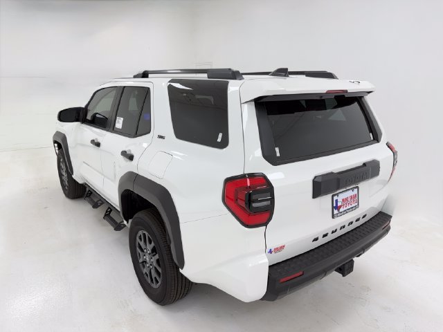 New 2026 Toyota 4Runner SR5 AWD/4WD image 38