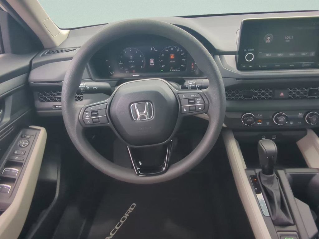 Certified 2025 Honda Accord LX image 13