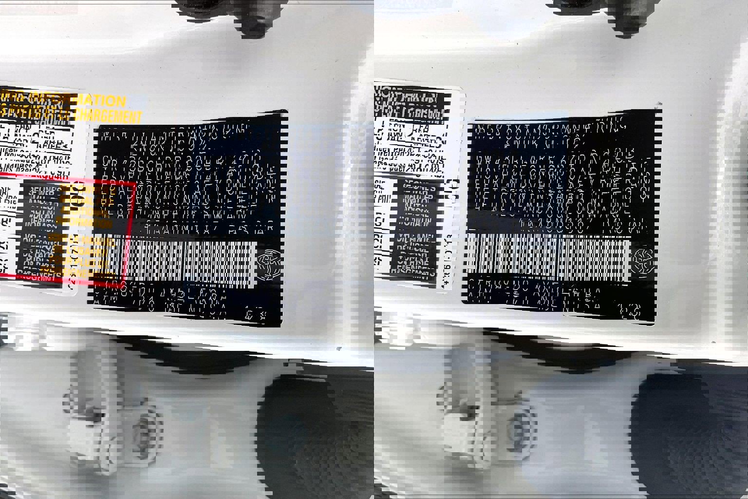 Used 2022 Toyota Avalon XSE image 37