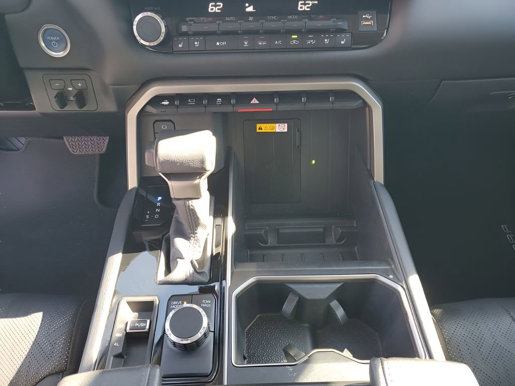 Used 2024 Toyota Tundra Limited image 40