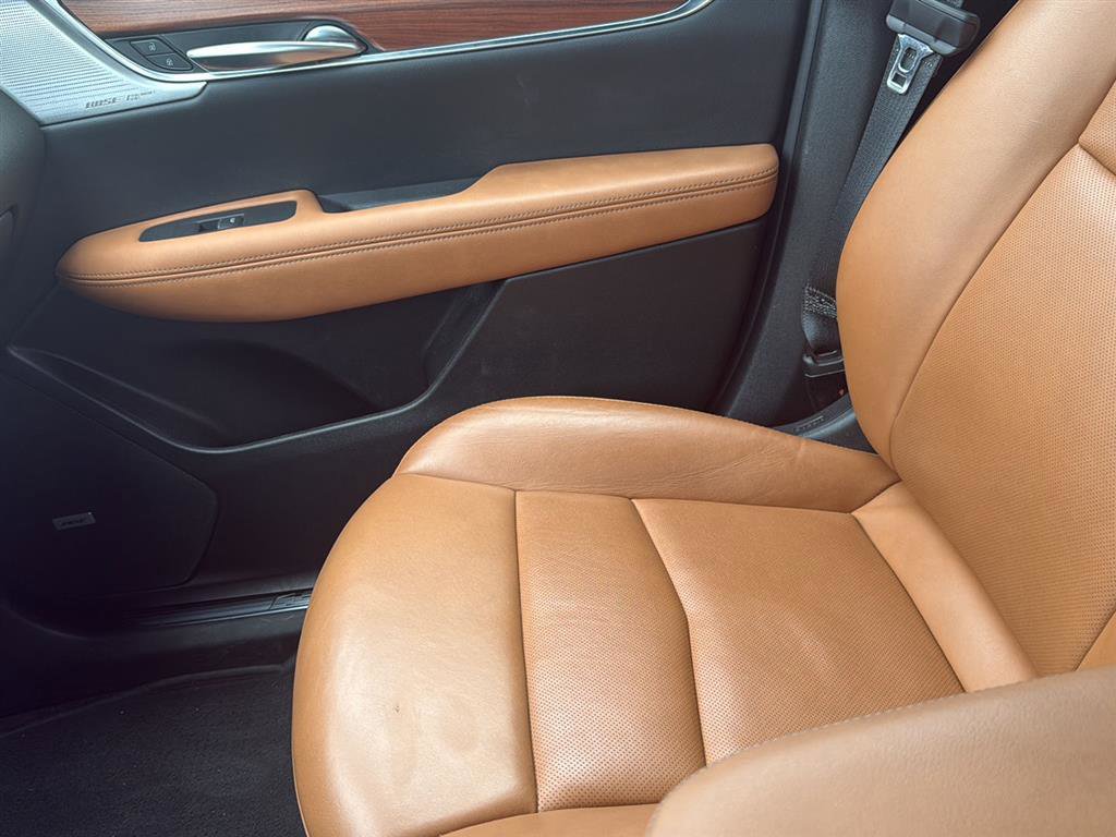 Used 2023 Cadillac XT5 Premium Luxury w/ Technology Package image 10