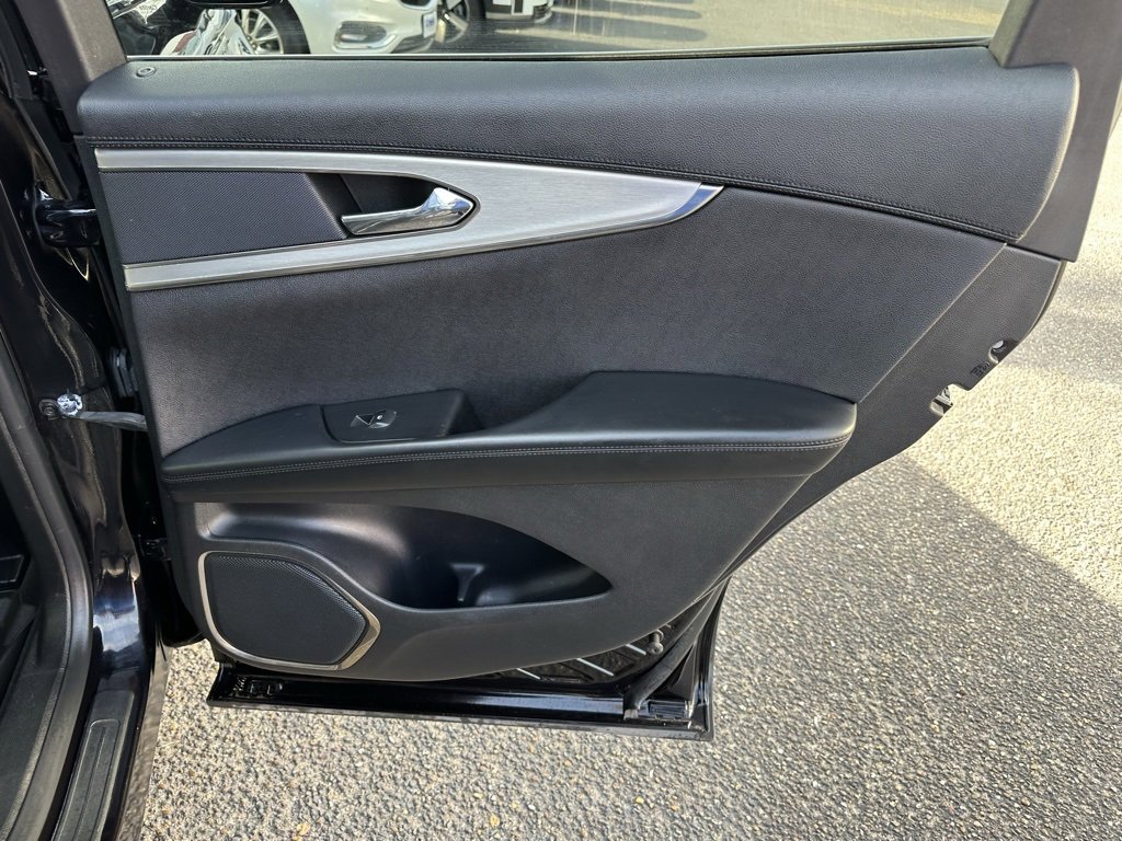 Used 2020 Lincoln Nautilus FWD w/ Equipment Group 101A image 19