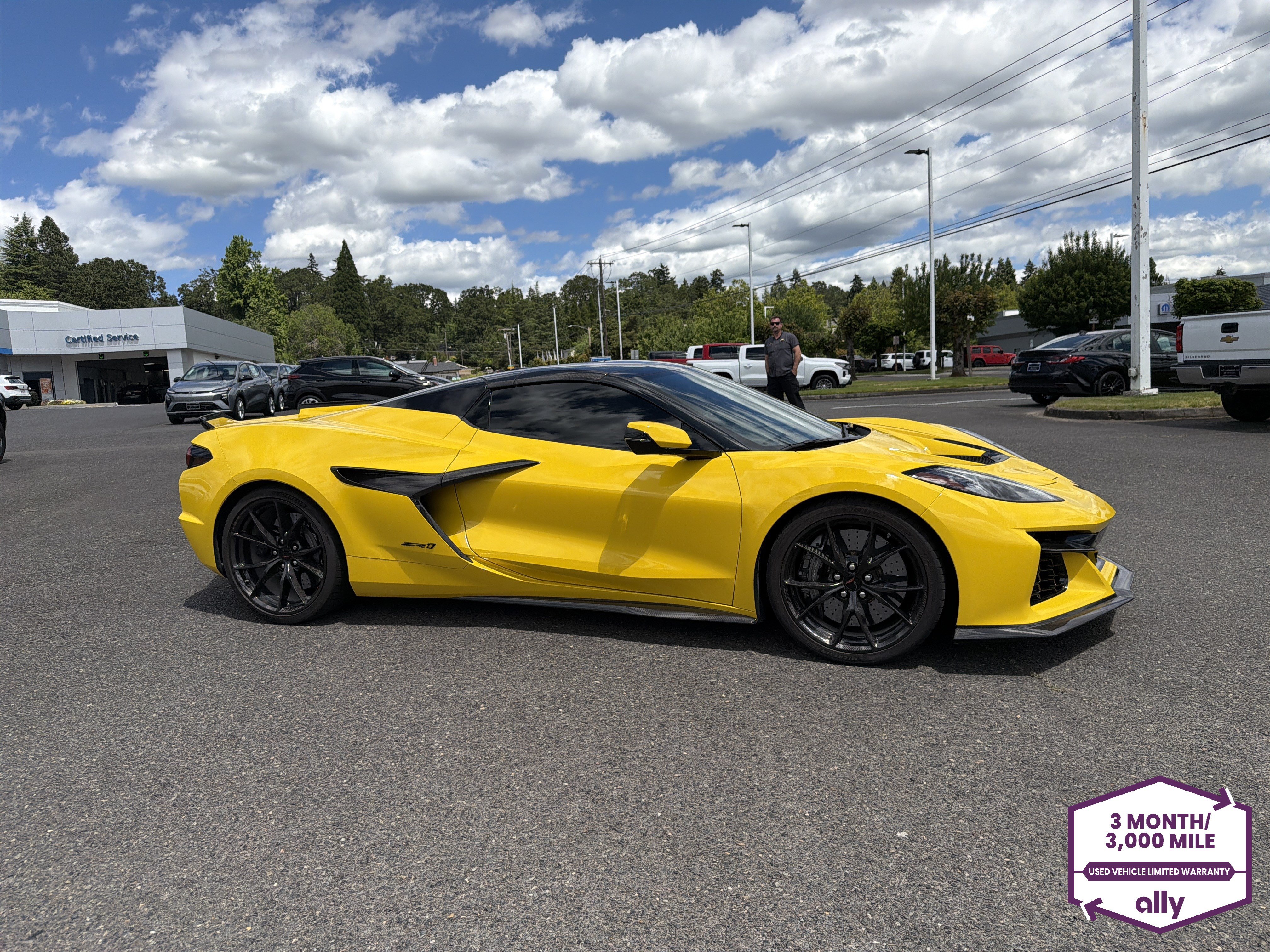 Used 2025 Chevrolet Corvette ZR1 w/ Stealth Interior Trim Package RWD image 7