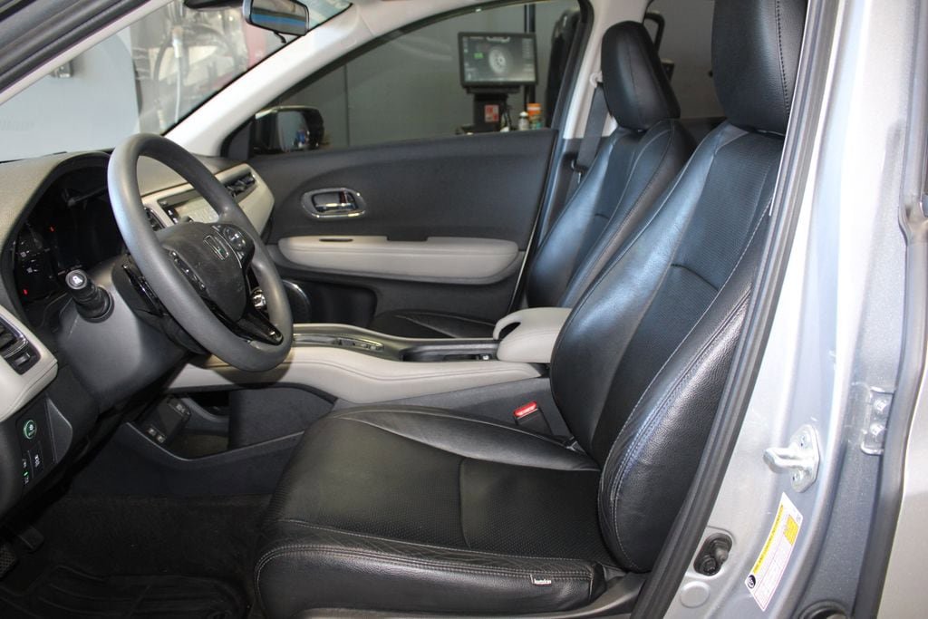 Used 2022 Honda HR-V EX image 12