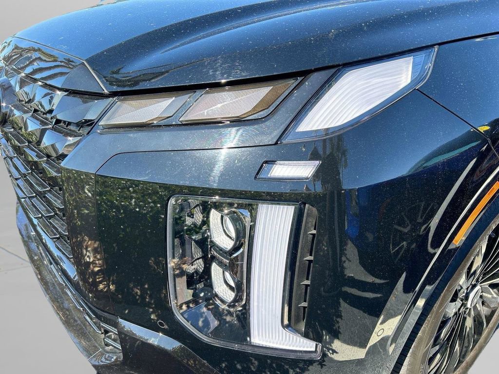 Used 2024 Hyundai Palisade Calligraphy image 18