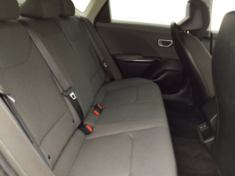 Used 2025 Kia K4 FWD image 19