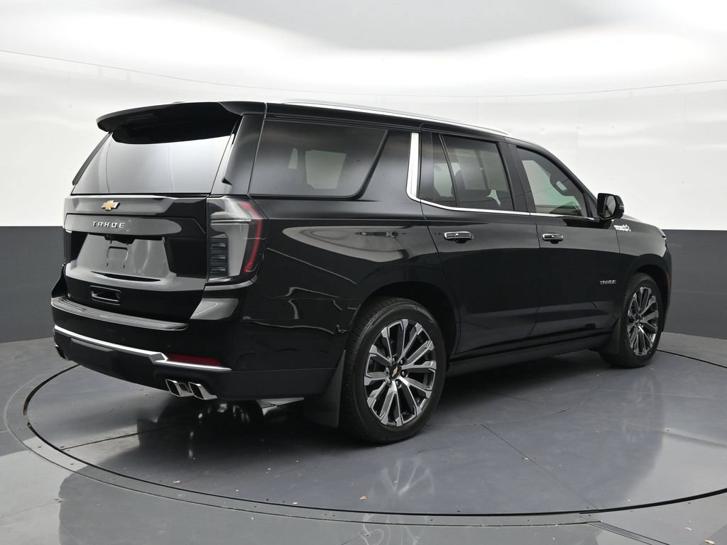 Used 2025 Chevrolet Tahoe High Country RWD image 5