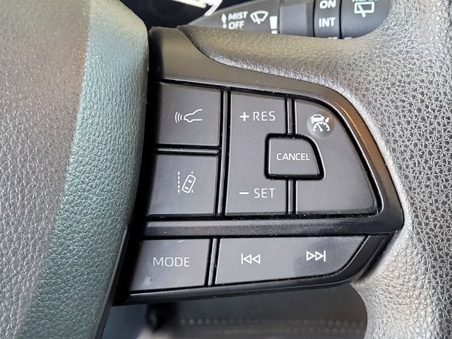 Used 2024 Toyota Sienna LE AWD/4WD image 25