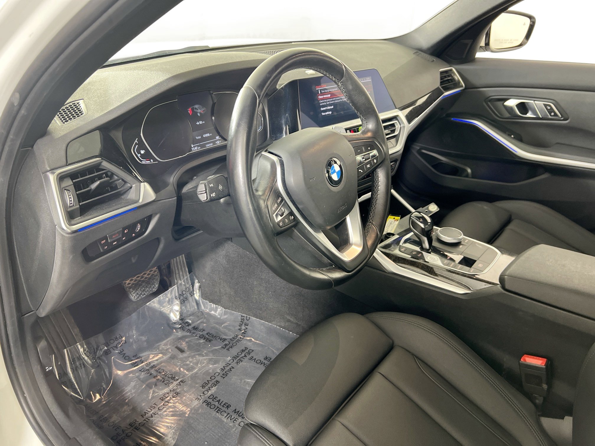 Used 2021 BMW 330i xDrive Sedan w/ Convenience Package image 9