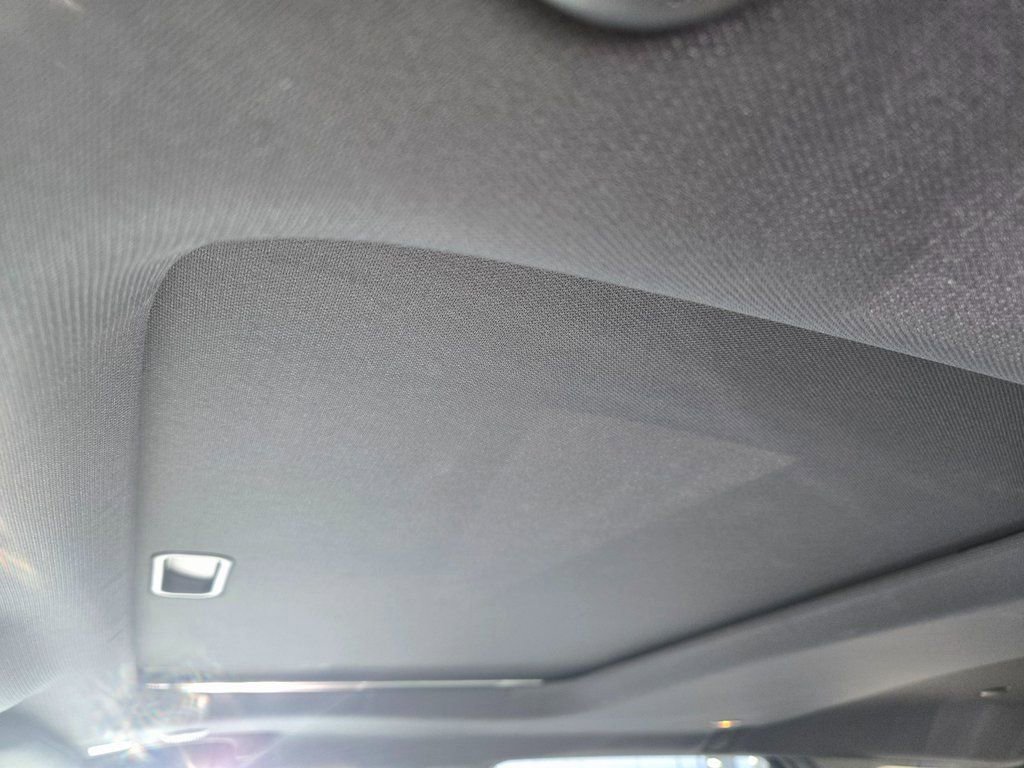 Used 2022 Jeep Grand Cherokee Laredo X image 10