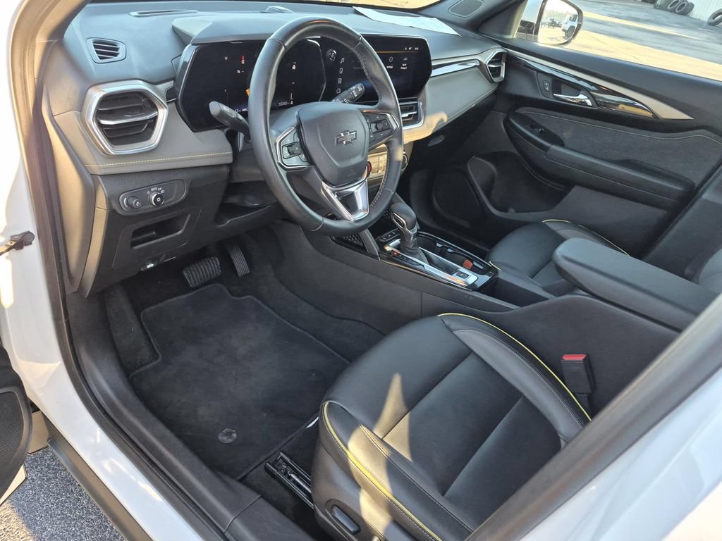 Used 2024 Chevrolet TrailBlazer ACTIV w/ Driver Confidence Package AWD/4WD image 12