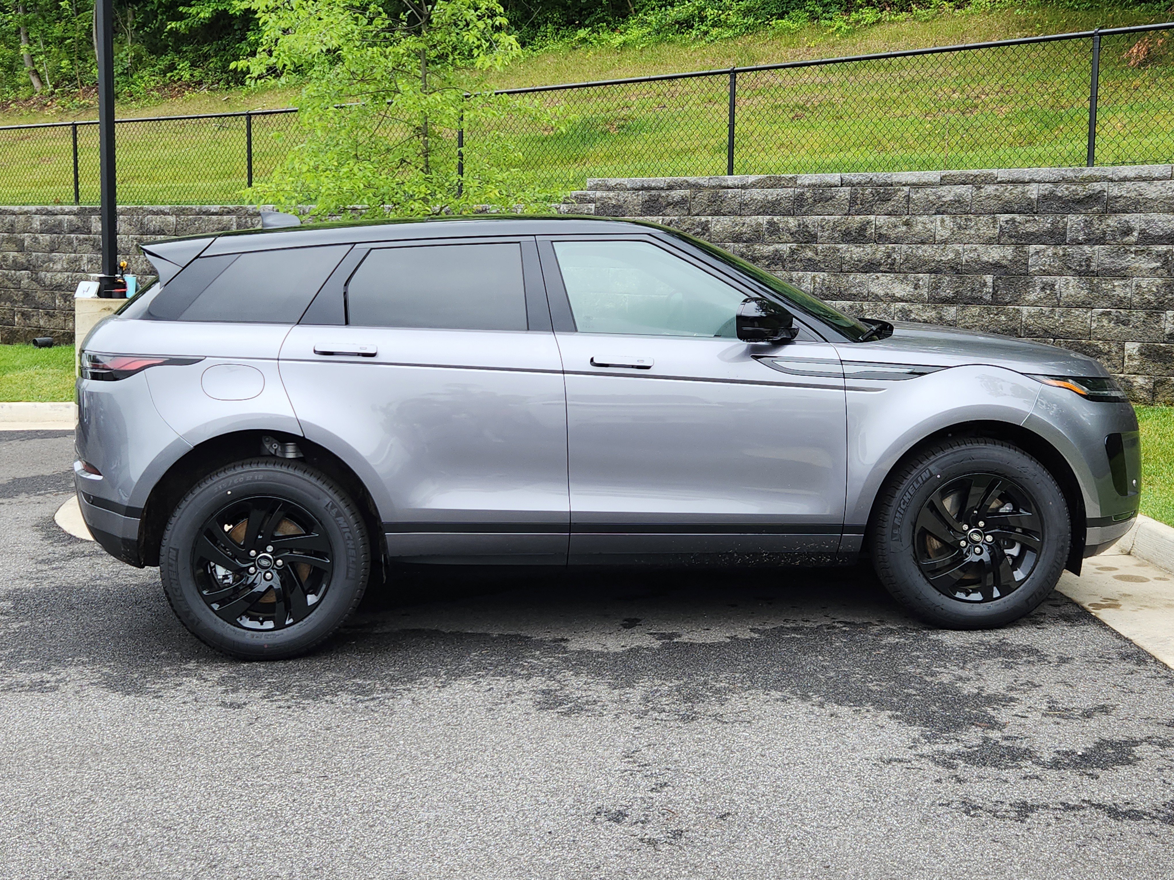 Certified 2026 Land Rover Range Rover Evoque S image 11
