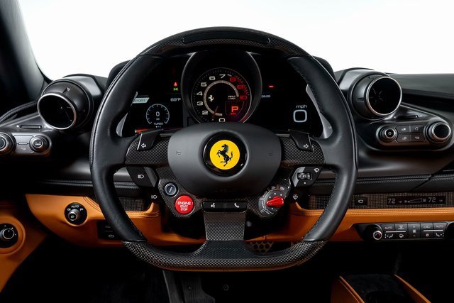 Used 2020 Ferrari F8 Tributo image 6
