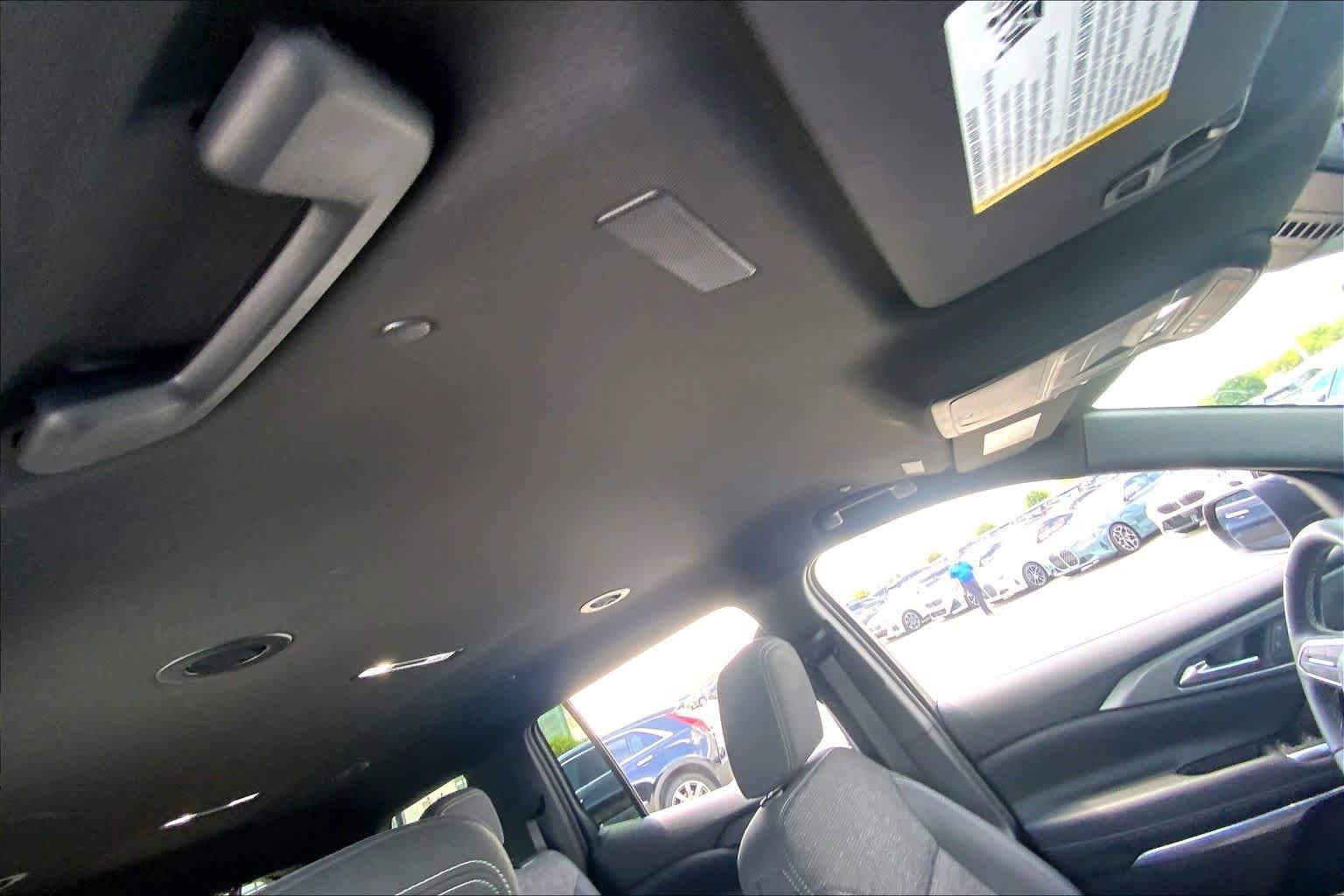 Used 2025 Chevrolet Traverse LT w/ Midnight/Sport Edition FWD image 13