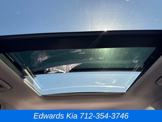 New 2025 Kia Sorento S w/ Panoramic Sunroof Package image 35