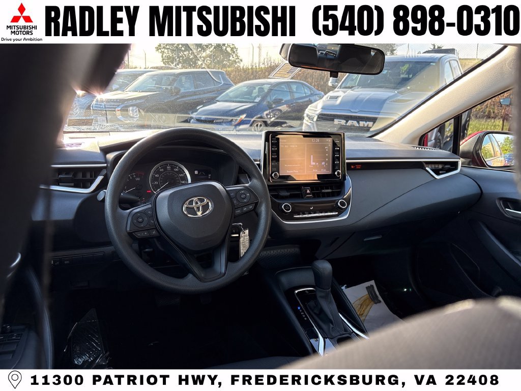 Used 2020 Toyota Corolla LE FWD image 13