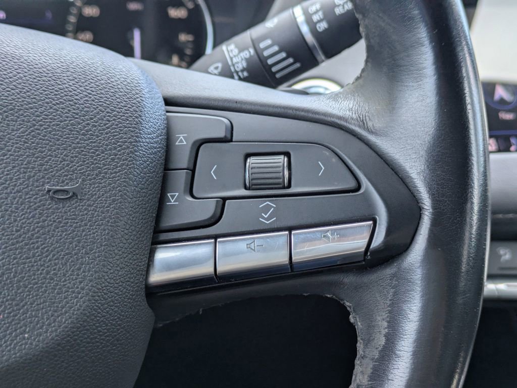 Used 2020 Cadillac XT4 Premium Luxury w/ Driver Awareness Package image 28