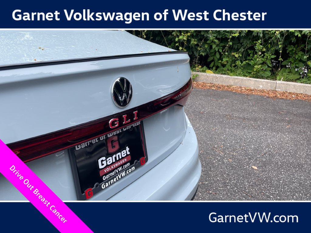 New 2026 Volkswagen Jetta GLI Autobahn FWD image 31