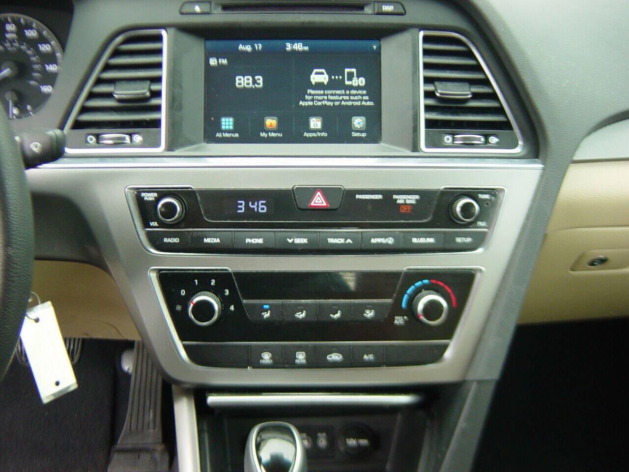 Used 2017 Hyundai Sonata SE FWD image 9