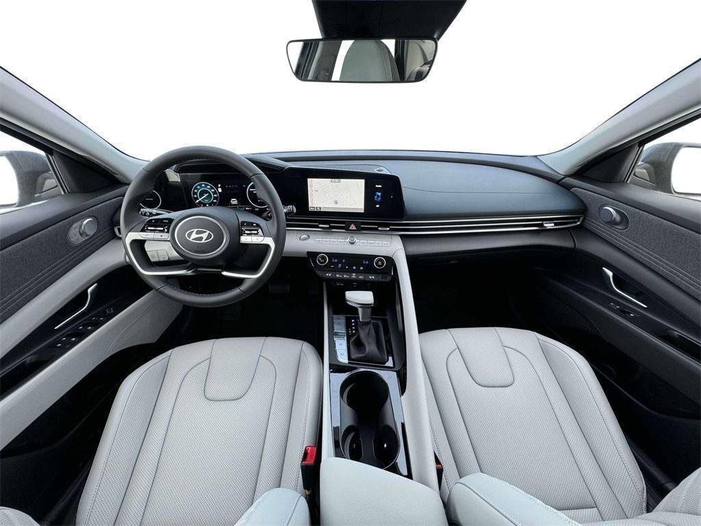 New 2025 Hyundai Elantra Limited image 13