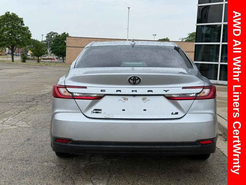 Used 2025 Toyota Camry LE AWD/4WD image 4