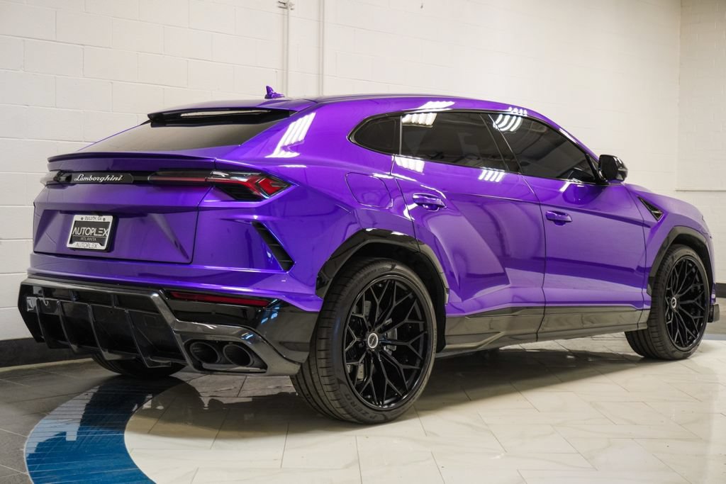Used 2022 Lamborghini Urus AWD/4WD image 34