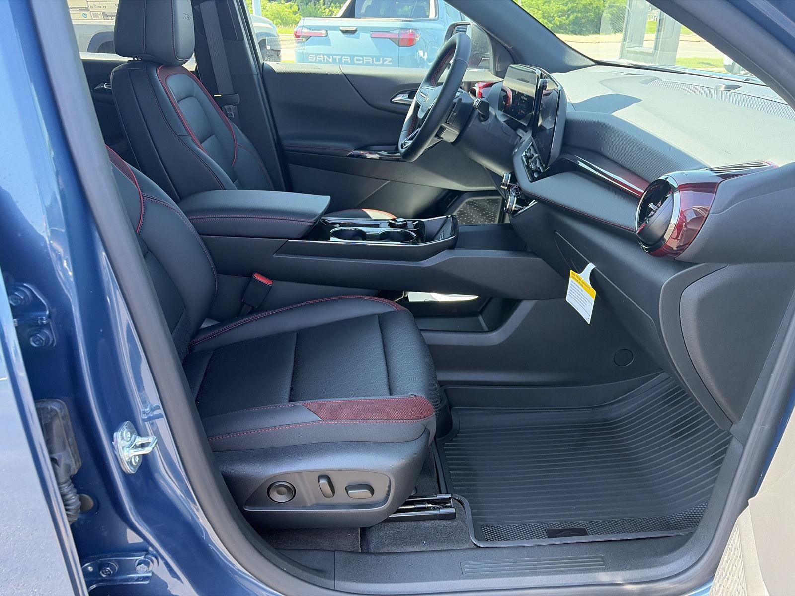 New 2027 Chevrolet Equinox RS w/ Safety and Technology Package AWD/4WD image 15