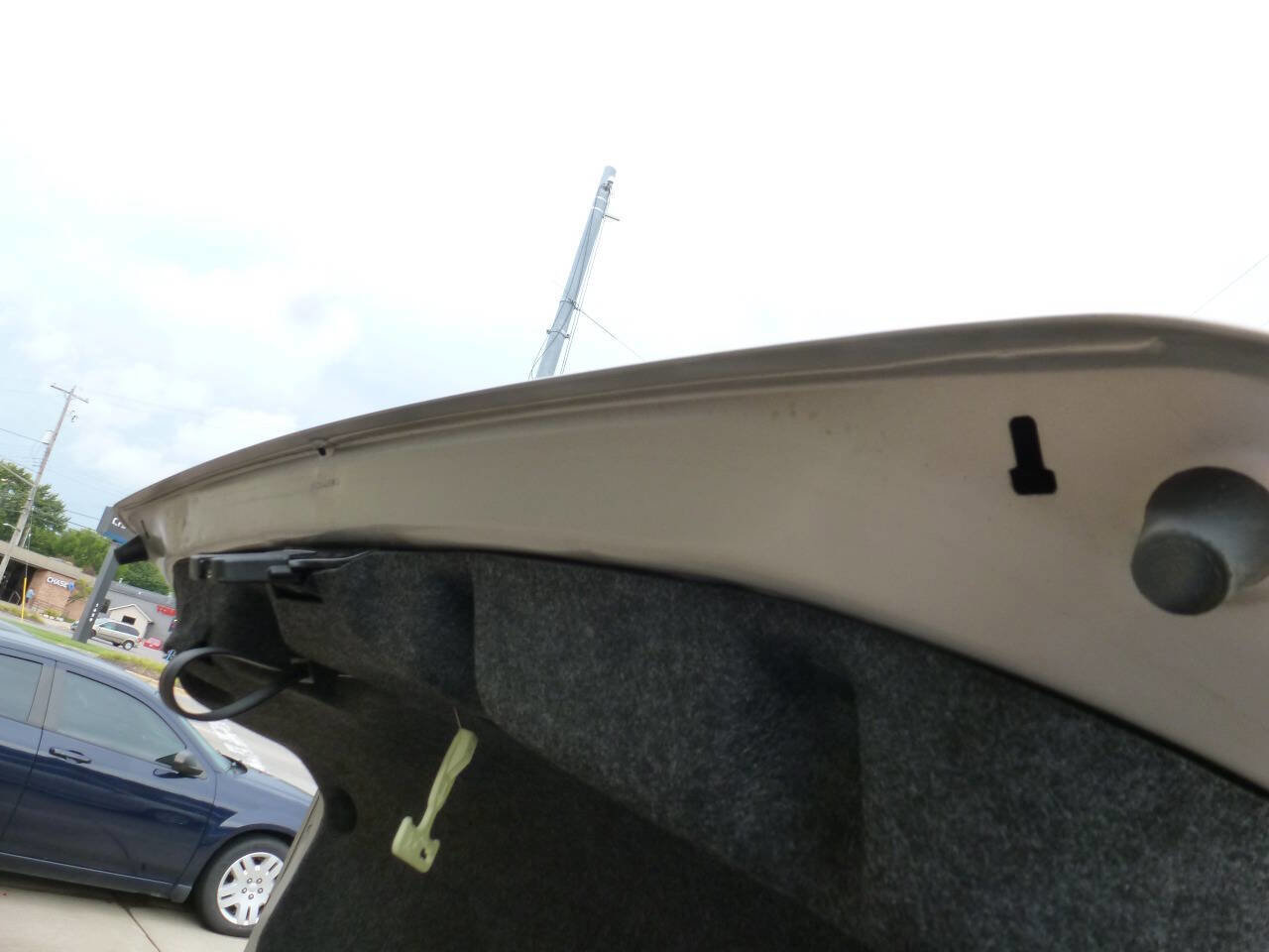 Used 2010 Ford Fusion SE FWD image 18