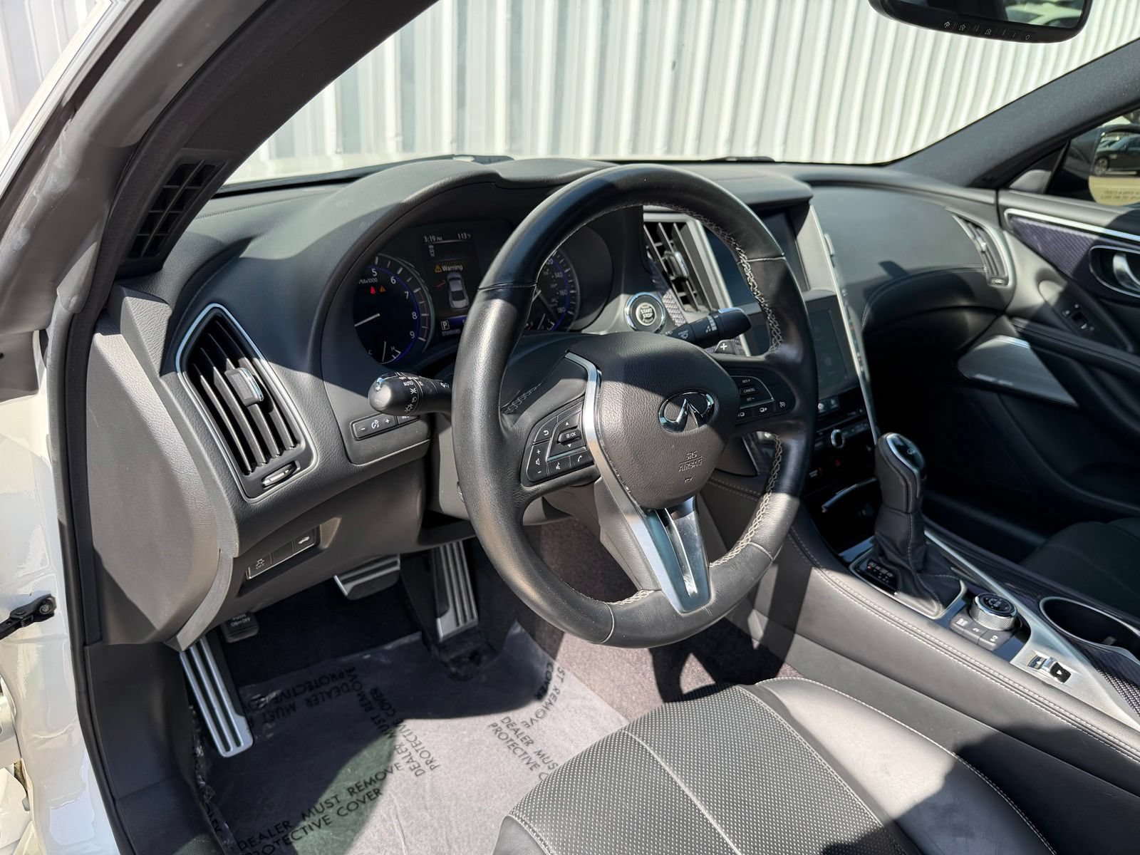 Used 2019 INFINITI Q60 Red Sport 400 w/ Carbon Fiber Package RWD image 18