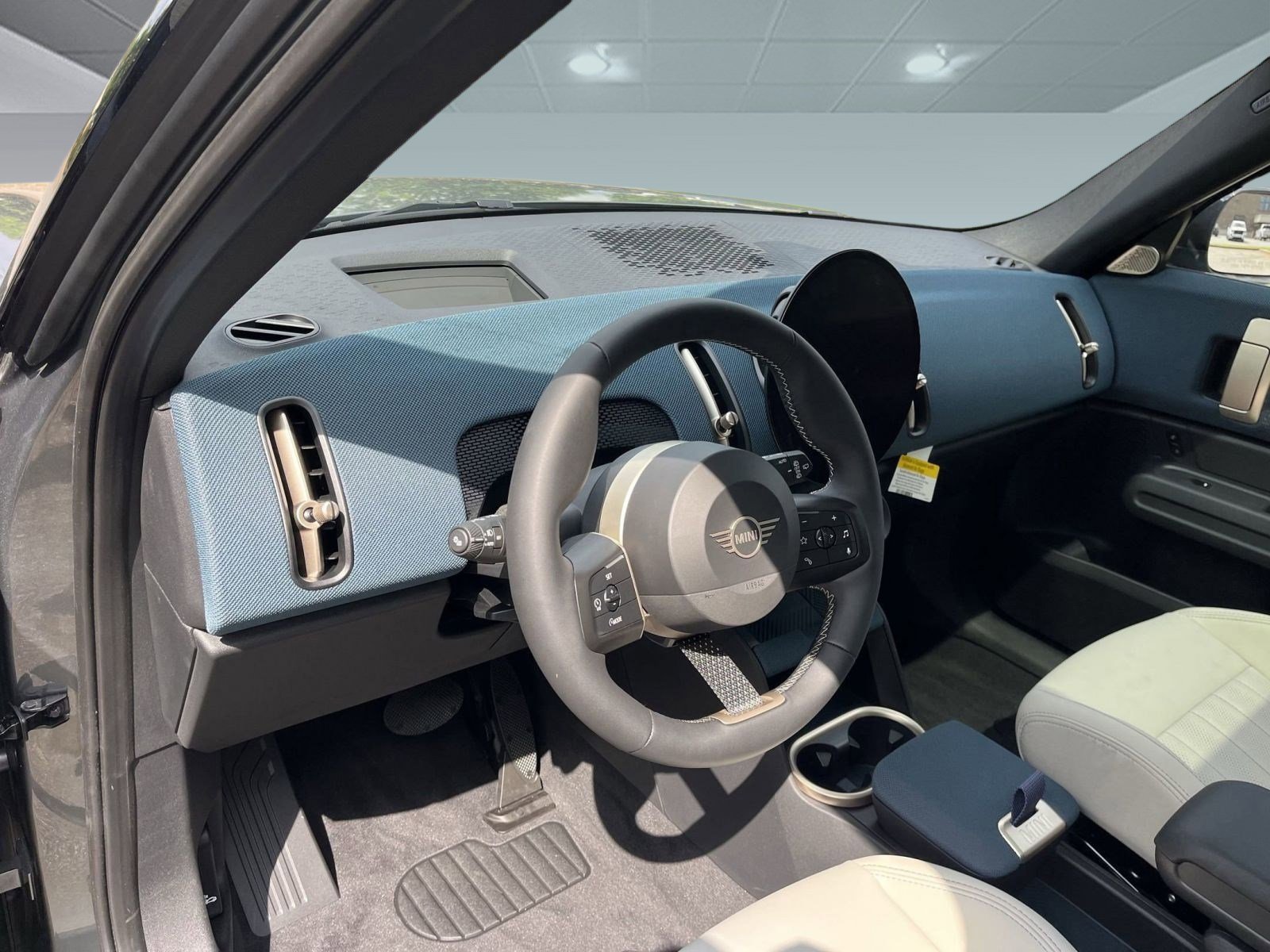 Used 2025 MINI Cooper Countryman S w/ Comfort Package Max image 25