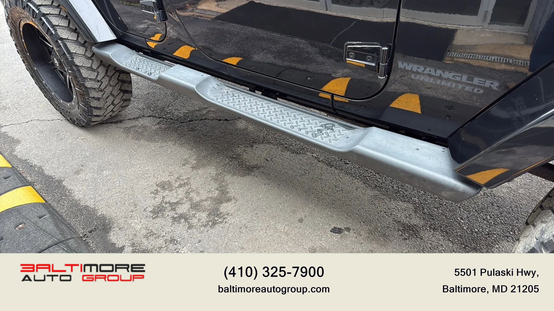 Used 2014 Jeep Wrangler Unlimited Sahara image 16