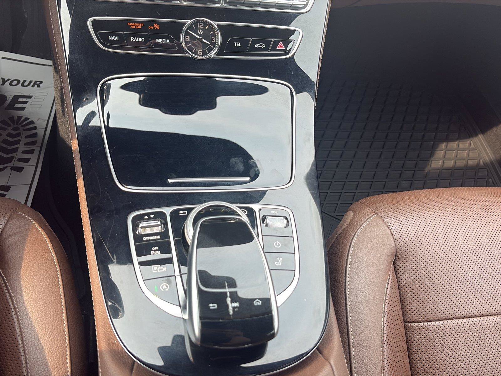 Used 2017 Mercedes-Benz E 400 4MATIC Wagon image 31