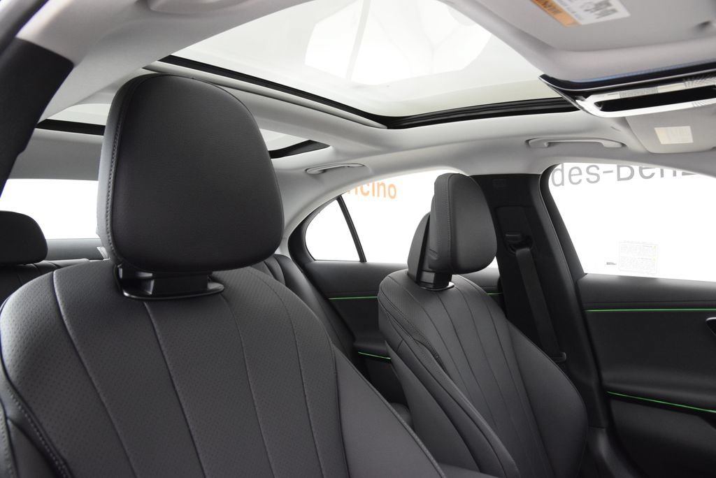 Used 2026 Mercedes-Benz E 350 4MATIC Sedan image 18