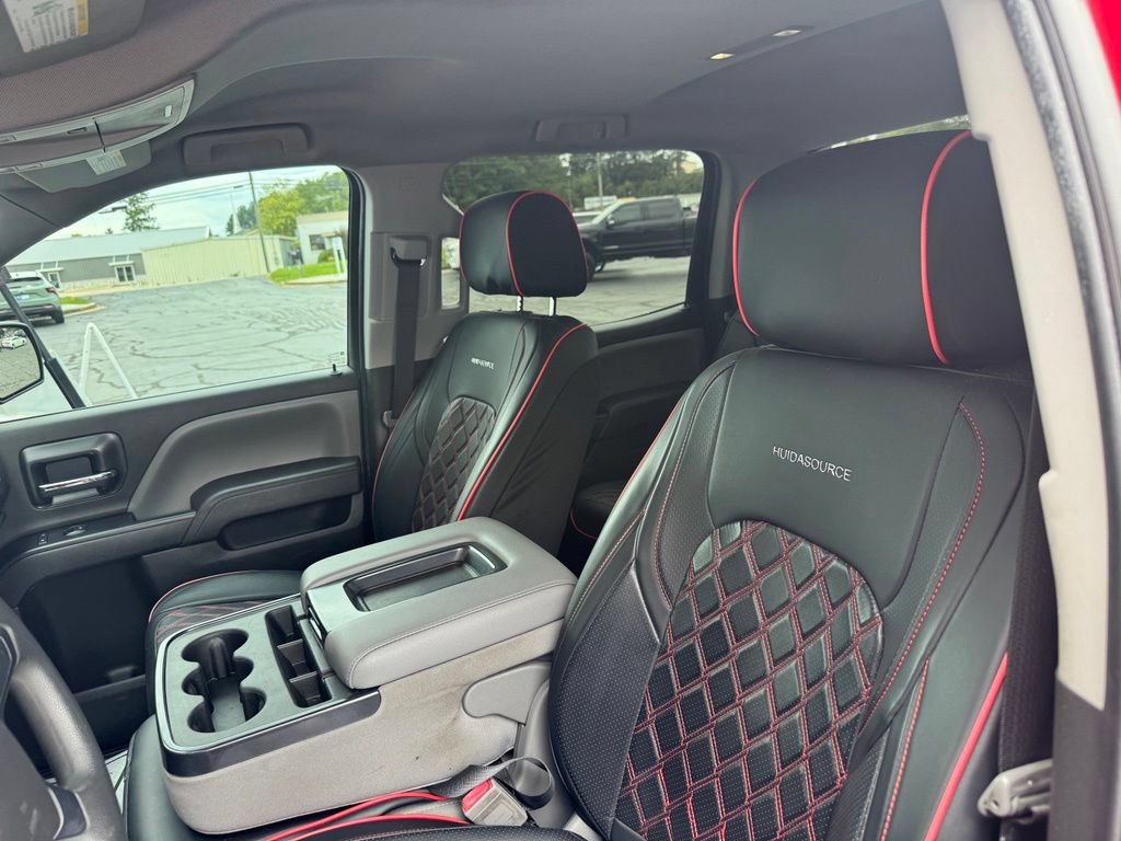 Used 2018 Chevrolet Silverado 1500 Custom w/ Custom Value Package RWD image 12