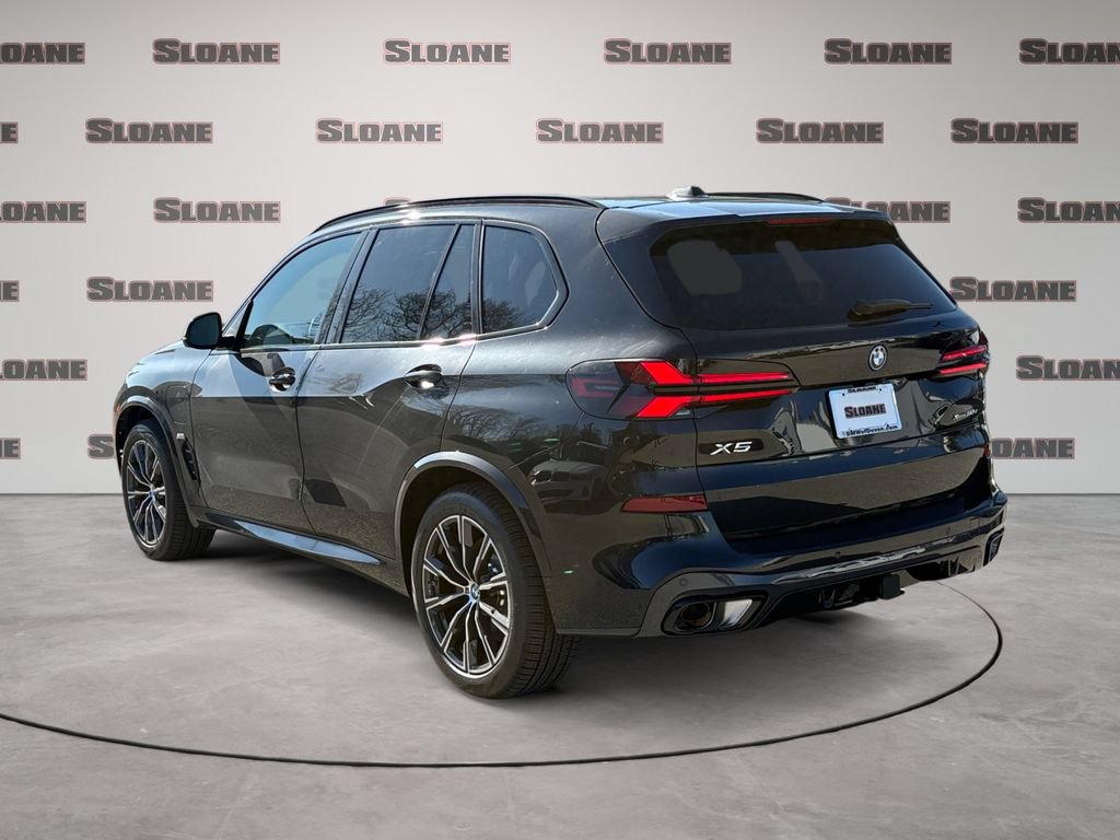 New 2026 BMW X5 xDrive50e w/ M Sport Package AWD/4WD image 3