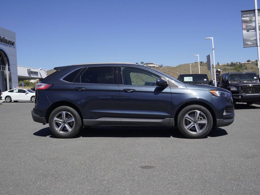 Used 2023 Ford Edge SEL w/ Convenience Package image 3