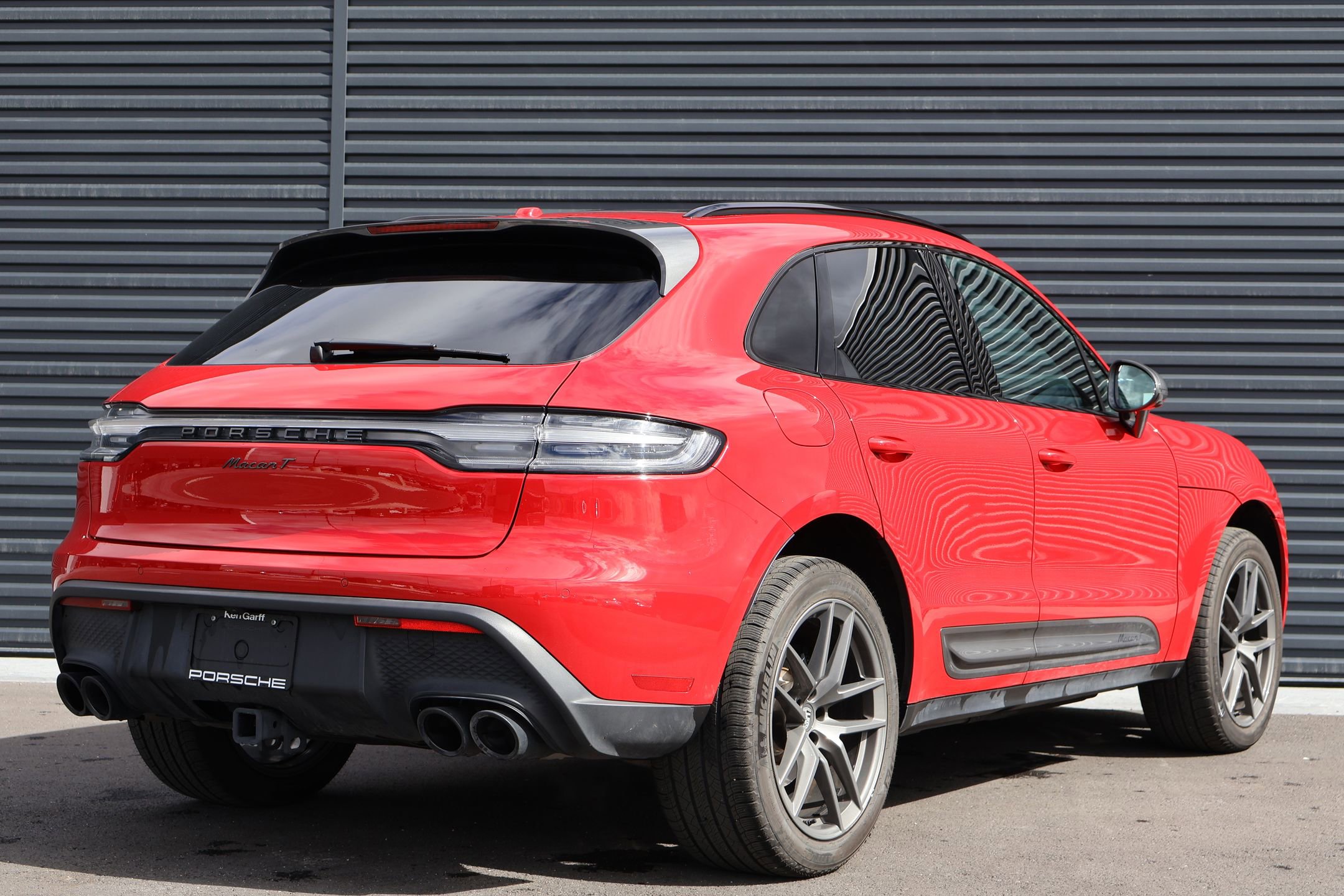 Used 2024 Porsche Macan Turbo image 9