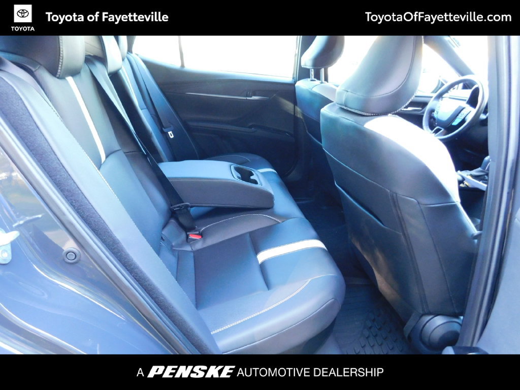 Certified 2025 Toyota Camry SE FWD image 5