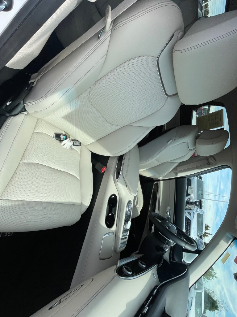 Used 2025 Genesis GV70 2.5T AWD/4WD image 27