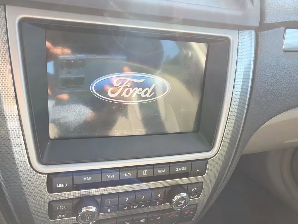 Used 2011 Ford Fusion Hybrid w/ 502A Rapid Spec Order Code FWD image 47