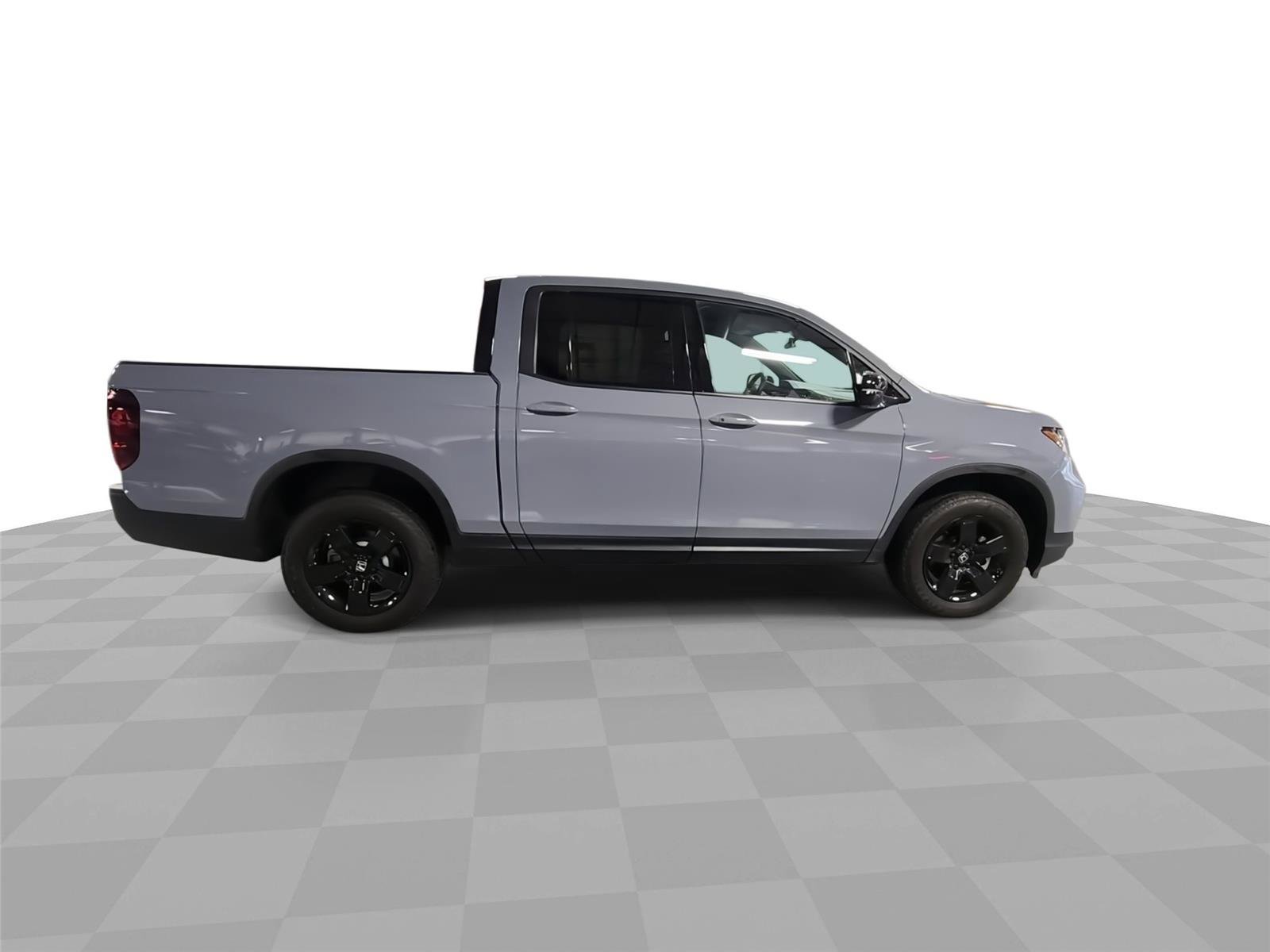 Used 2025 Honda Ridgeline Black Edition image 8