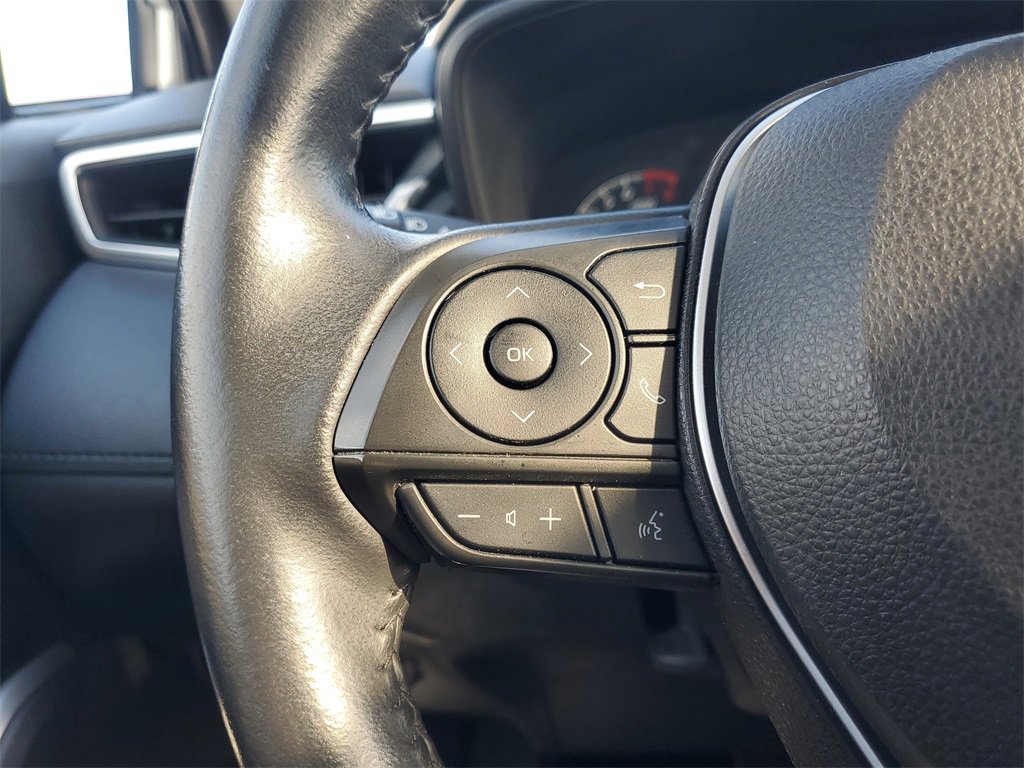 Used 2022 Toyota Corolla Cross LE image 21