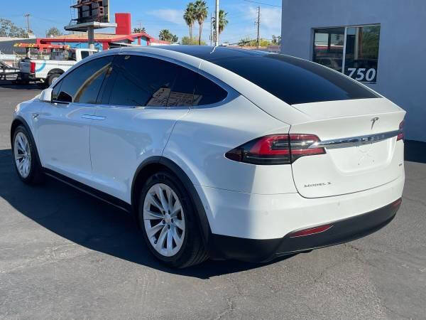 Used 2016 Tesla Model X 90D image 5